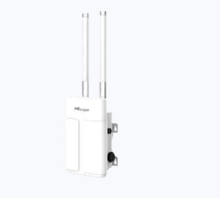 شراء بوابة Milesight UG67 الخارجية لشبكة LoRaWAN – سعر إصدار EU868/US915 مع 4G LTE وPoE